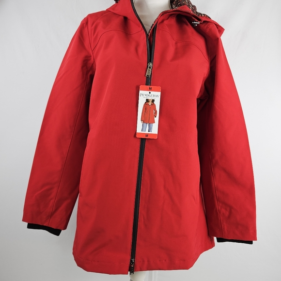 New RED Pendleton waterproof all weather raincoat in size medium - Picture 2 of 16
